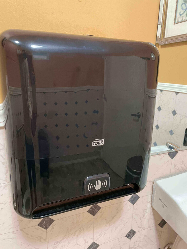 Towel dispenser