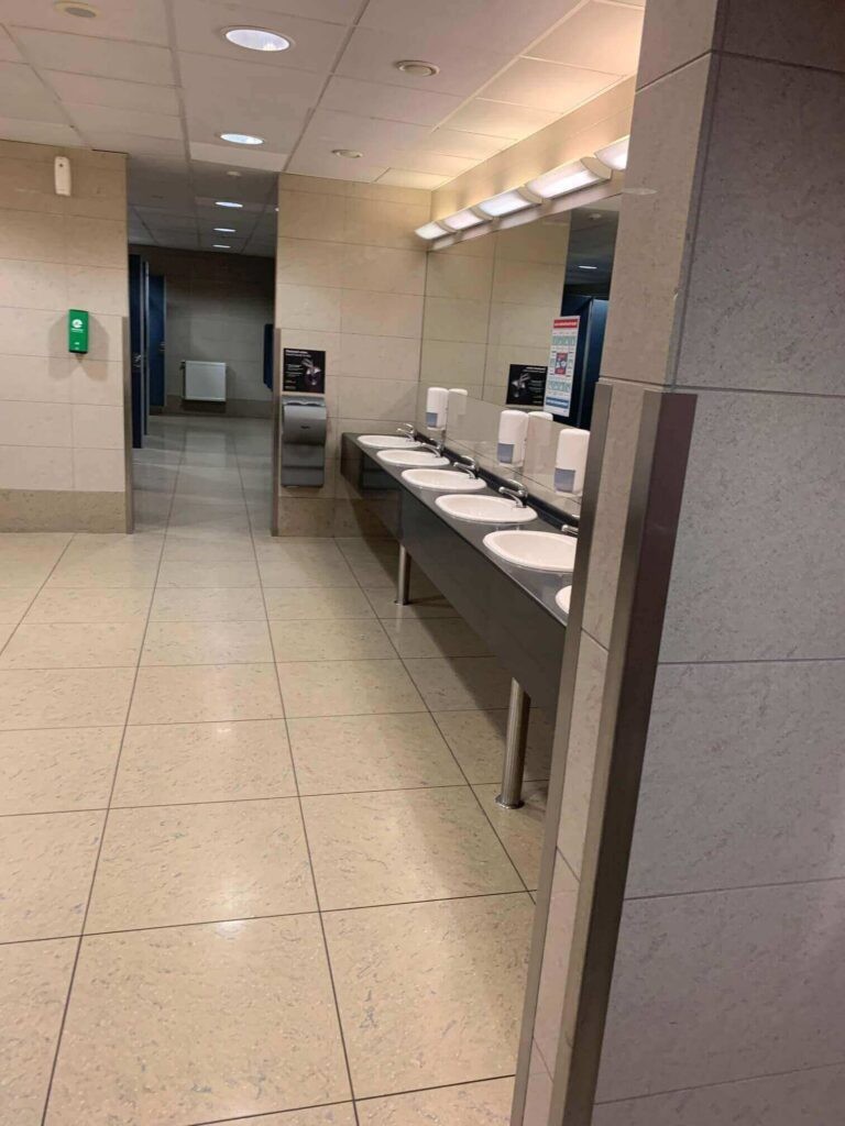 row of sinks